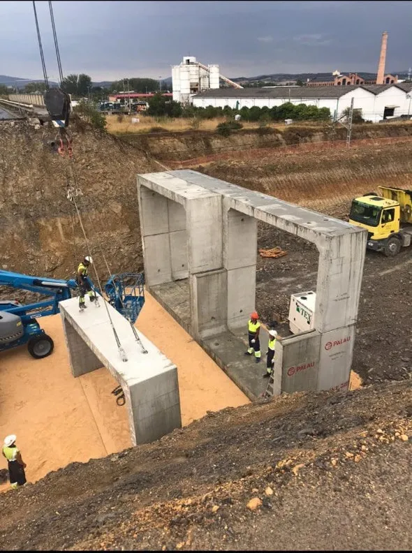 Paso inferior en ejecución